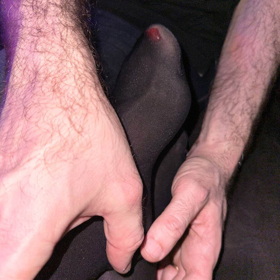 My foot massage to Goddess Ishtar during our Findom Cashmeet